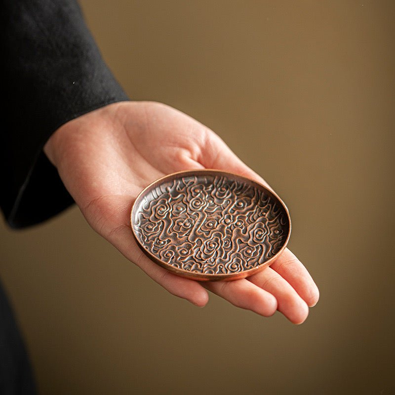 Aged Alloy Teacup Coaster with Auspicious Cloud PatternaccessoiresAnyee TeaAged Alloy Teacup Coaster with Auspicious Cloud Pattern