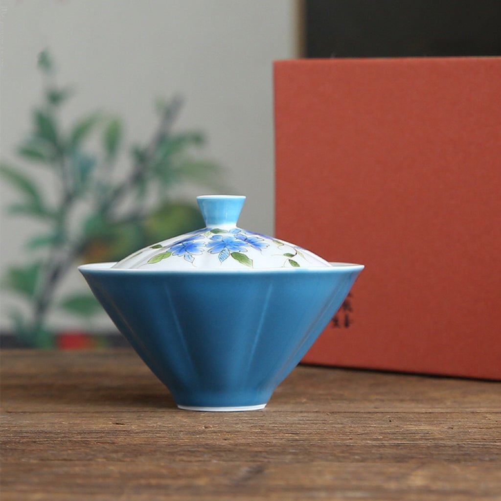 Chinese Hand - painted Orchid Gaiwan with Antique Colored GlazeGaiwanAnyee TeaChinese Hand - painted Orchid Gaiwan with Antique Colored Glaze