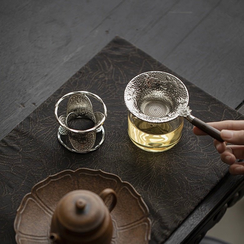 Hammered Lotus Patterned Tea Strainer and Filter accessoriesAnyee TeaHammered Lotus Patterned Tea Strainer and Filter accessories