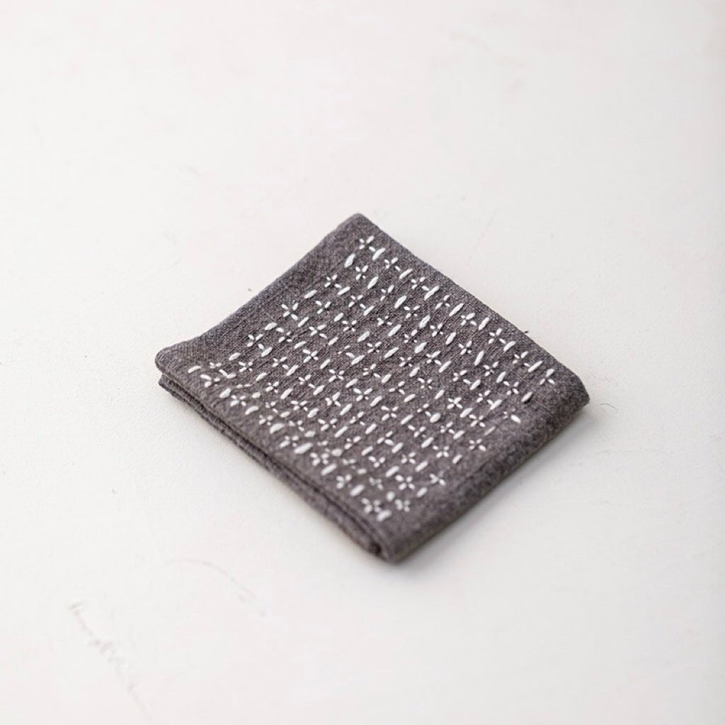 Hand Sewn Cross Stitched Cotton Linen Tea TowelaccessoiresAnyee TeaHand Sewn Cross Stitched Cotton Linen Tea TowelDark gray