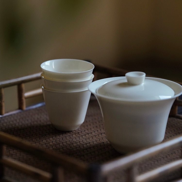 Handmade Thin Bodied Apricot White Ceramic TeacupTeacupsAnyee TeaHandmade Thin Bodied Apricot White Ceramic Teacup