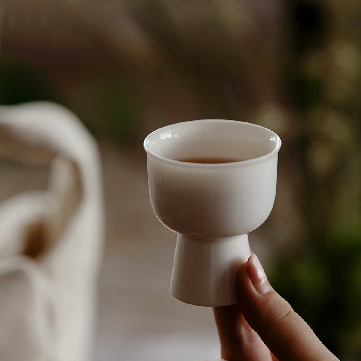 Simple Style Pure White Porcelain High - footed Teacup Made of Jade - like ClayTeacupsAnyee TeaSimple Style Pure White Porcelain High - footed Teacup Made of Jade - like Clay