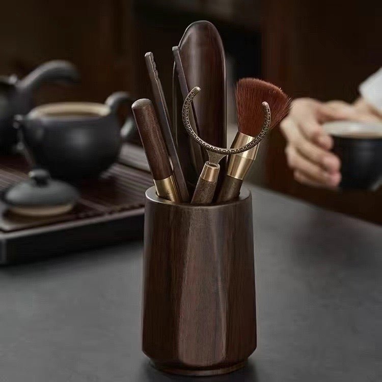 Six Gentlemen of Tea Black Sandalwood Six Piece Tea Set AccessoriesAnyee TeaSix Gentlemen of Tea Black Sandalwood Six Piece Tea Set Accessories