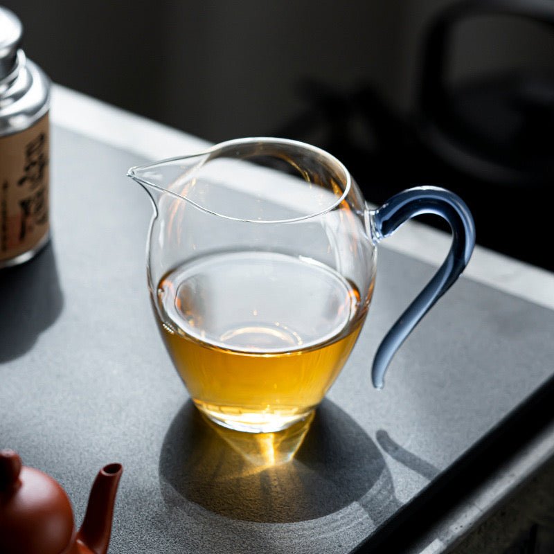 Wave - adorned Gongdao Cup with Borosilicate Glass for Fair TeaaccessoiresAnyee TeaWave - adorned Gongdao Cup with Borosilicate Glass for Fair Tea