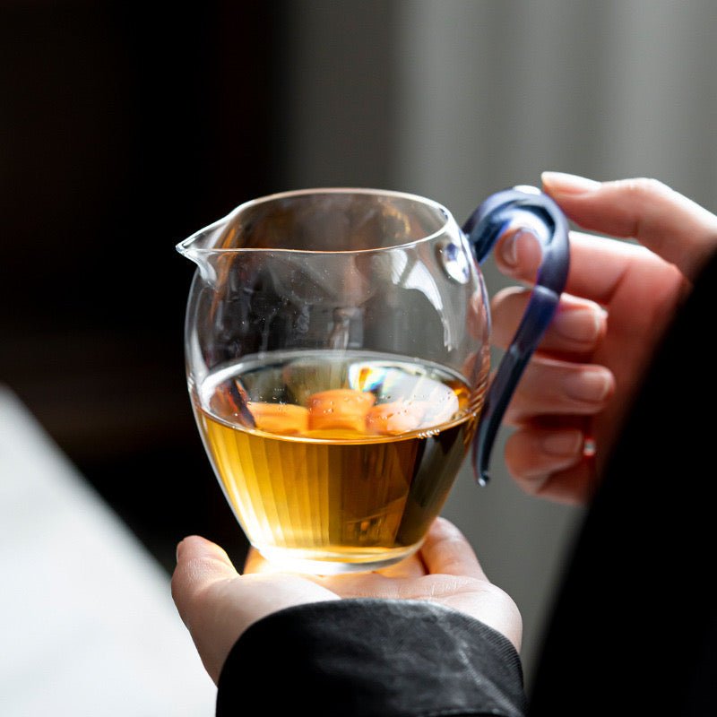 Wave - adorned Gongdao Cup with Borosilicate Glass for Fair TeaaccessoiresAnyee TeaWave - adorned Gongdao Cup with Borosilicate Glass for Fair Tea