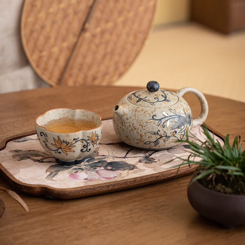 Xishi Teapot Made of Raw Porcelain Clay with Blue and White Porcelain and Flint Red DecorationteapotsAnyee TeaXishi Teapot Made of Raw Porcelain Clay with Blue and White Porcelain and Flint Red Decoration