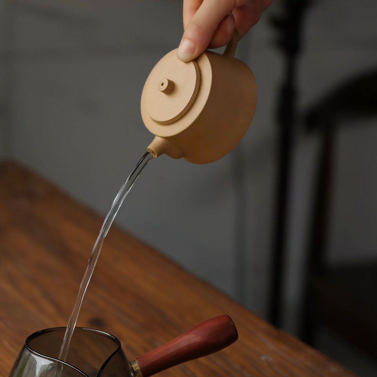 ‘Zhu Chu’ Classic Pillar Yellow Dragon Mountain Original Mine Clay Yixing Teapotyixing teapotAnyee Tea‘Zhu Chu’ Classic Pillar Yellow Dragon Mountain Original Mine Clay Yixing Teapot