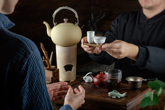 Chinese Tea Offering Etiquette