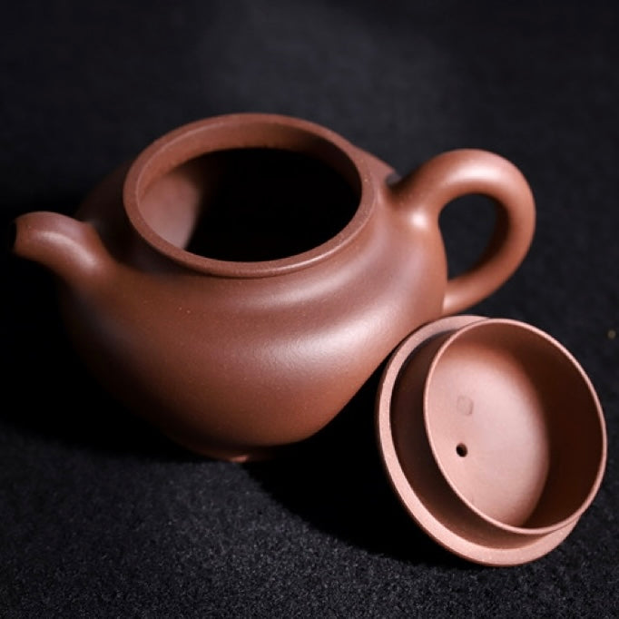 The Daxing Diezhi Zisha Teapot