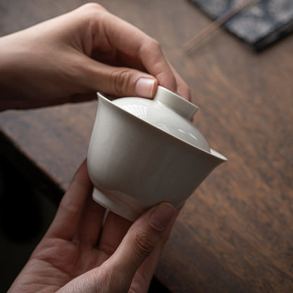 Handmade Retro Gaiwan with Plant Ash Glaze