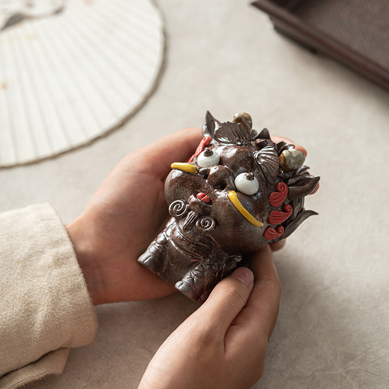 Handmade Ceramic Tea Pet Decoration of Auspicious Beast Kylin