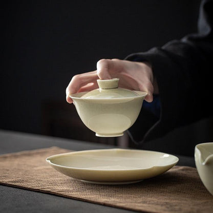 Ash-Glazed Gaiwan and Cups