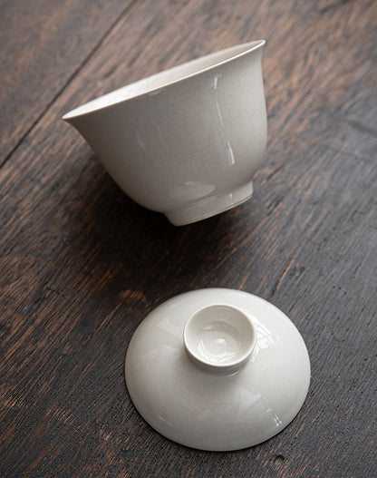 Handmade Retro Gaiwan with Plant Ash Glaze