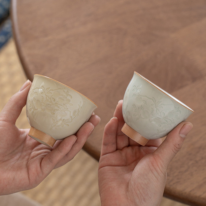 Grey Ceramic Teacup in Persimmon Shape with Carved Flowers and Grass