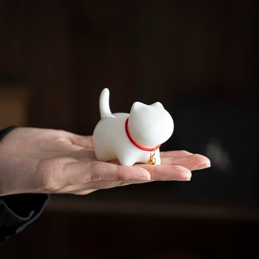 White Porcelain Tea Pet Decoration of Cat in Idleness, Made of Suet Jade-like Material