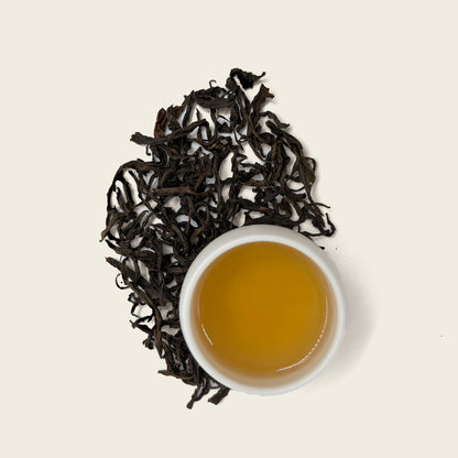 Thé Oolong Floral Fruité Big Red Robe Thé Oolong Chinois Wu Yi Rock Thé en feuilles