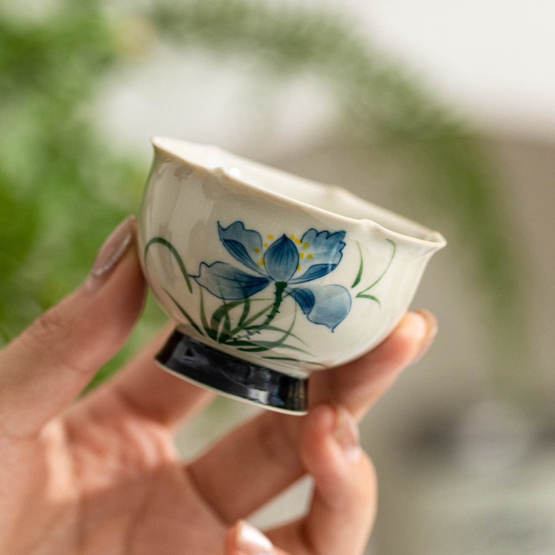 Hand-painted Blue and White Grass-wood Ash Tea Set