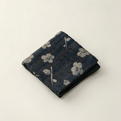 Hand Dyed Burned Flower Patterned Pure - cotton Absorbent and Soft Tea TowelsaccessoiresAnyee TeaHand Dyed Burned Flower Patterned Pure - cotton Absorbent and Soft Tea TowelsBlossom (Dark Blue)