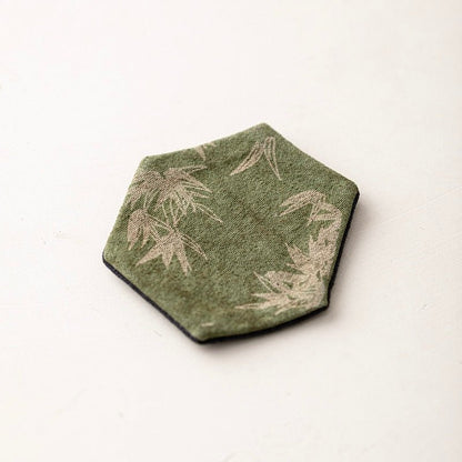 Handmade Tie Dyed Hexagonal Cup MatsaccessoiresAnyee TeaHandmade Tie Dyed Hexagonal Cup MatsBamboo