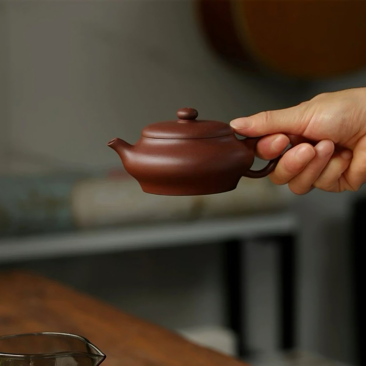 Huzhi Bottom Groove Qing Yixing Teapotyixing teapotAnyee TeaHuzhi Bottom Groove Qing Yixing Teapot