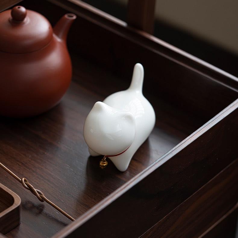 White Porcelain Tea Pet Decoration of Cat in Idleness, Made of Suet Jade - like MaterialaccessoiresAnyee TeaWhite Porcelain Tea Pet Decoration of Cat in Idleness, Made of Suet Jade - like Material