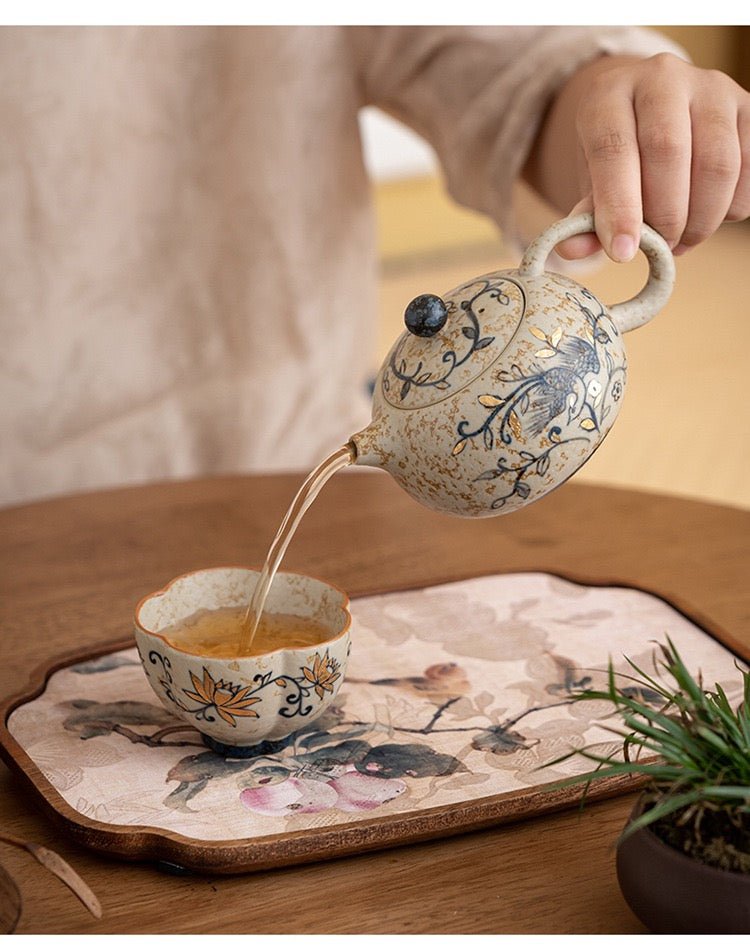 Xishi Teapot Made of Raw Porcelain Clay with Blue and White Porcelain and Flint Red DecorationteapotsAnyee TeaXishi Teapot Made of Raw Porcelain Clay with Blue and White Porcelain and Flint Red Decoration